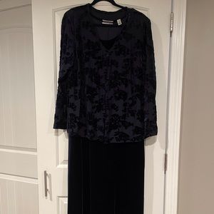 Amanda Smith II Velvet Maxi Dress with Jacket - Navy Blue Size: 18w